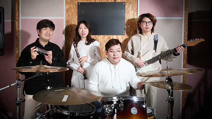 서로가 서로의 악보가 되는 밴드, 우박이지