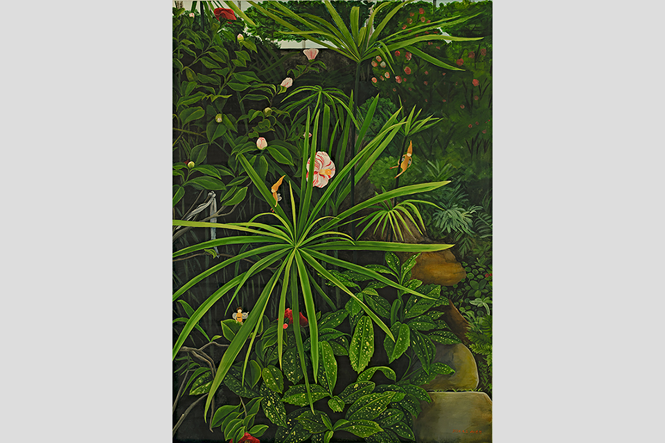 짙은 초록색 식물들이 화면을 가득 채운 정원 풍경. 야자나무류의 가늘고 길게 뻗은 잎과 관엽식물의 넓은 잎이 겹겹이 배치되고, 작은 꽃과 잎사귀가 섬세하게 그려져 있다. 식물들 사이에 날개 달린 작은 요정들이 앉아 있다.